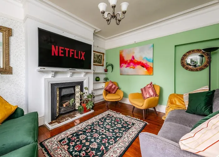 5 Bed Central Cambridge House